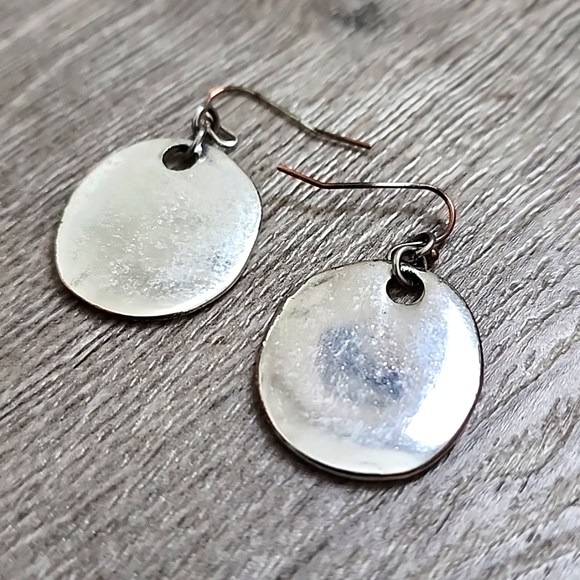 Bundle of 2 pairs of earrings - Picture 2 of 3